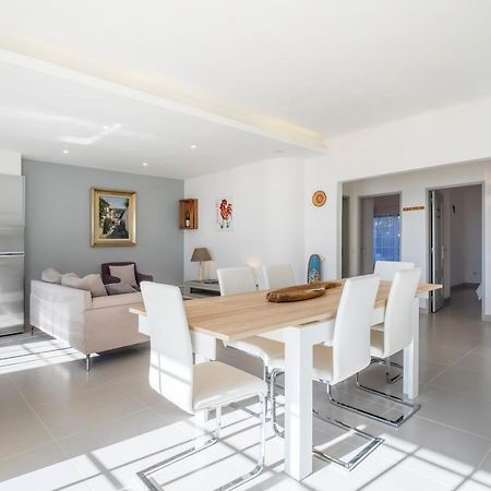 Beautiful Seaview 2 Bedroom Apartment Luz Extérieur photo
